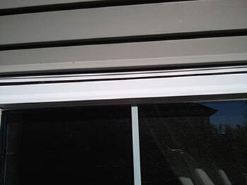 poor window installation and capping work